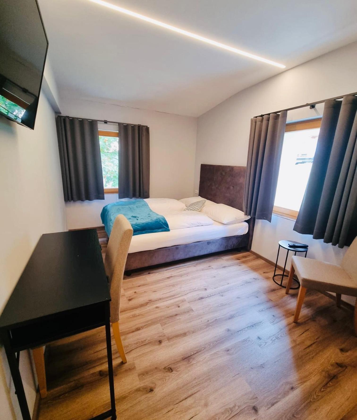 Glacier Rock Guesthouse Зольда Экстерьер фото