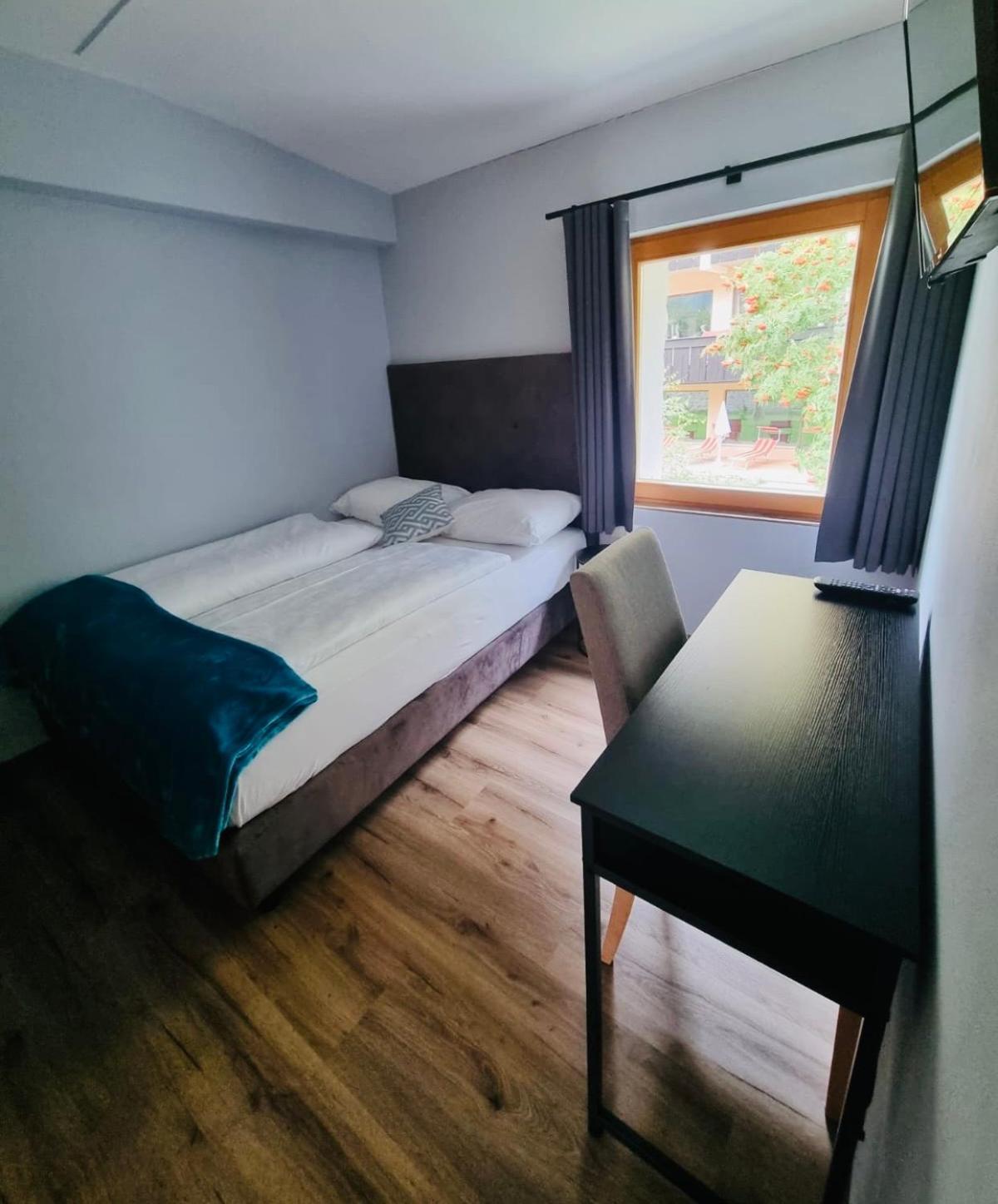 Glacier Rock Guesthouse Зольда Экстерьер фото